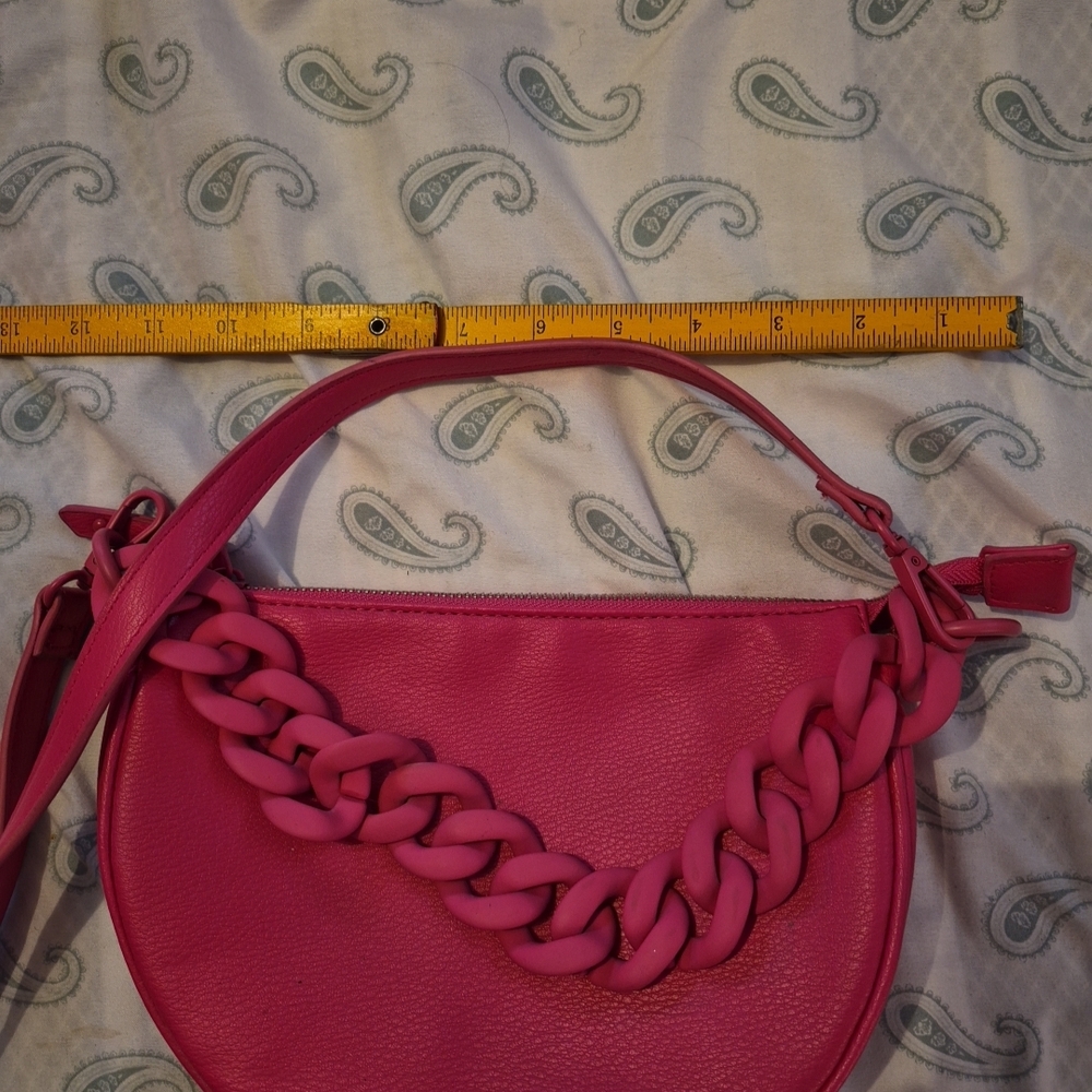 Vibrant Pink Women's Shoulder Bag with Chain Strap